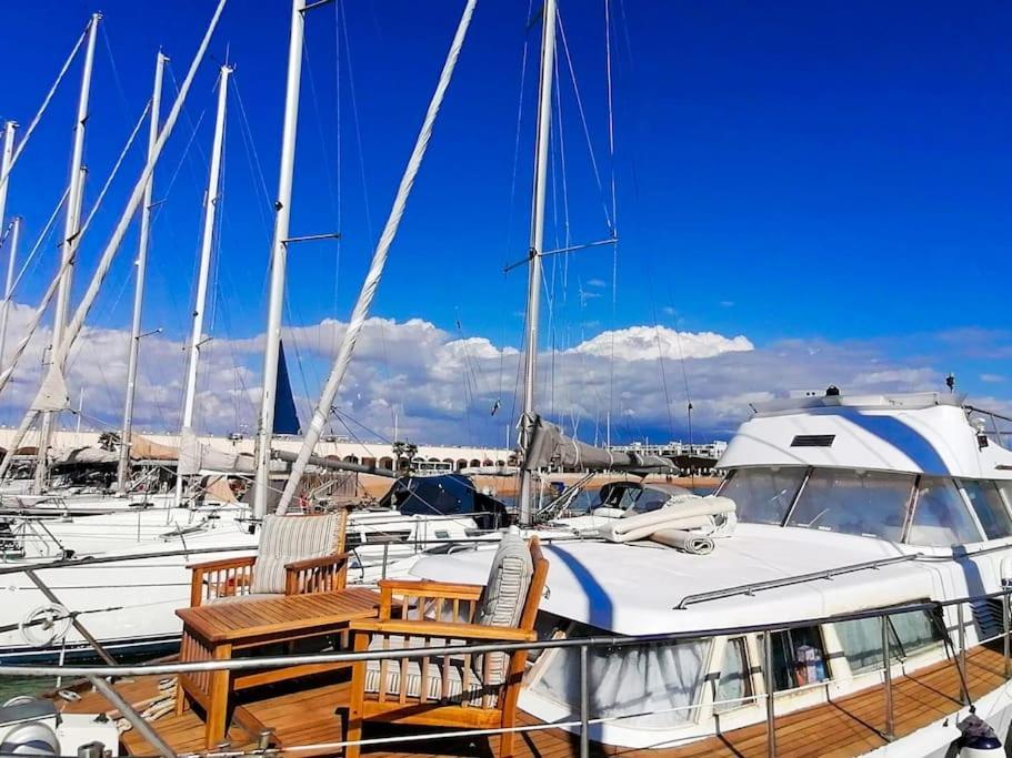 Salvador Bahia Boat And Breakfast Hotel Lido di Ostia Kültér fotó